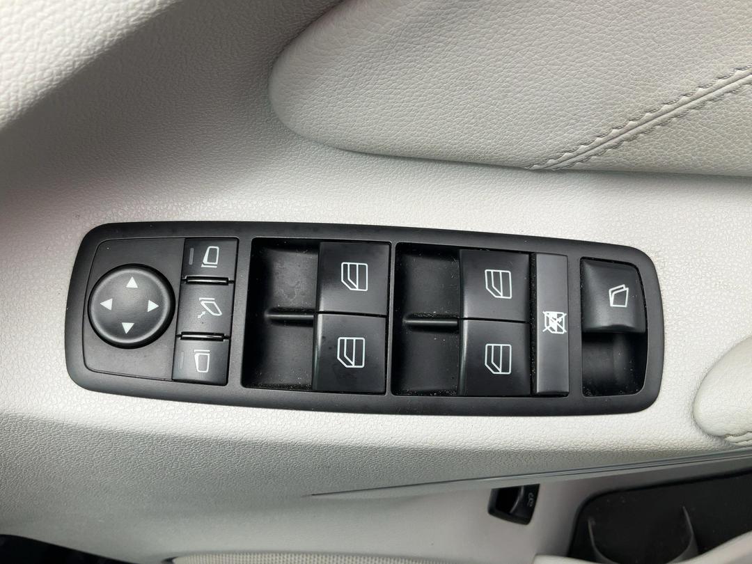 Photo '23' of Mercedes-Benz GL-Class
