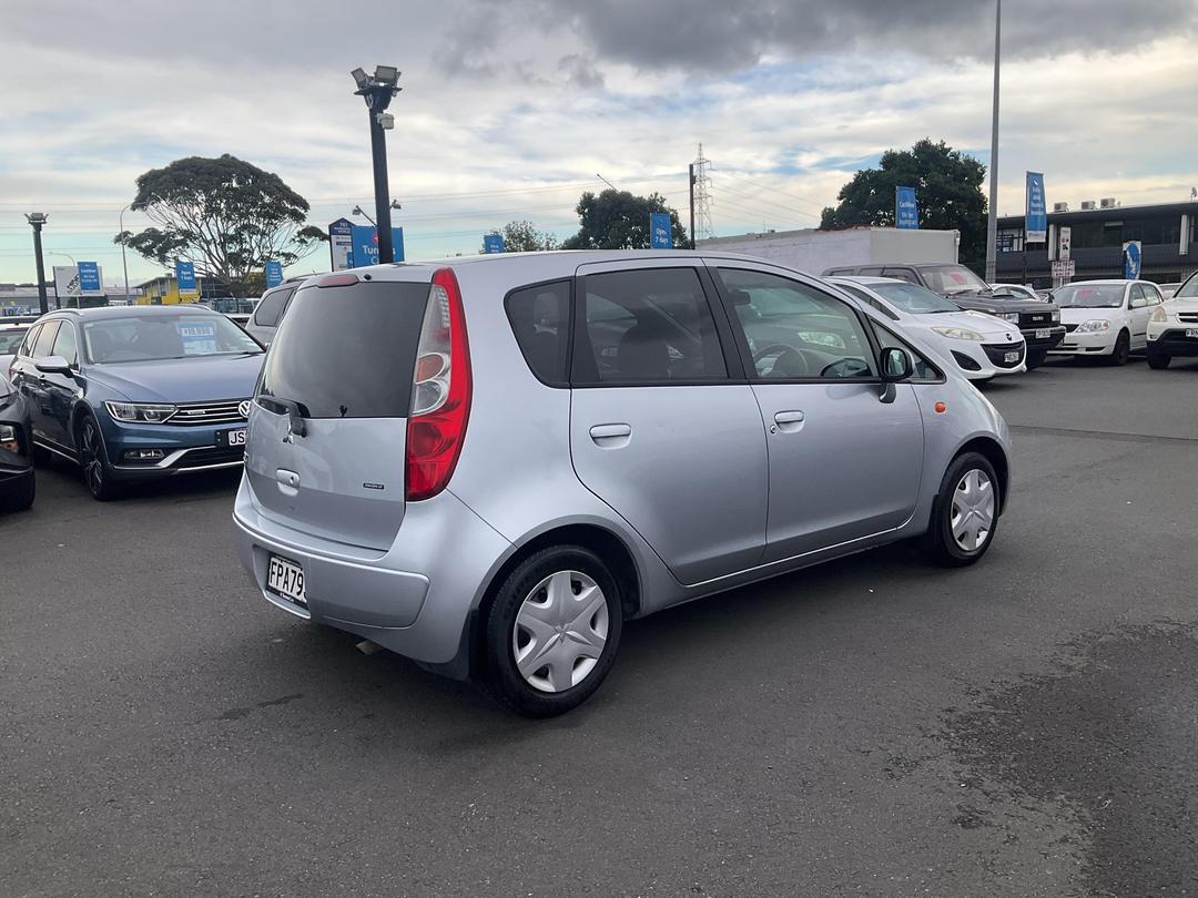 Photo '7' of Mitsubishi Colt