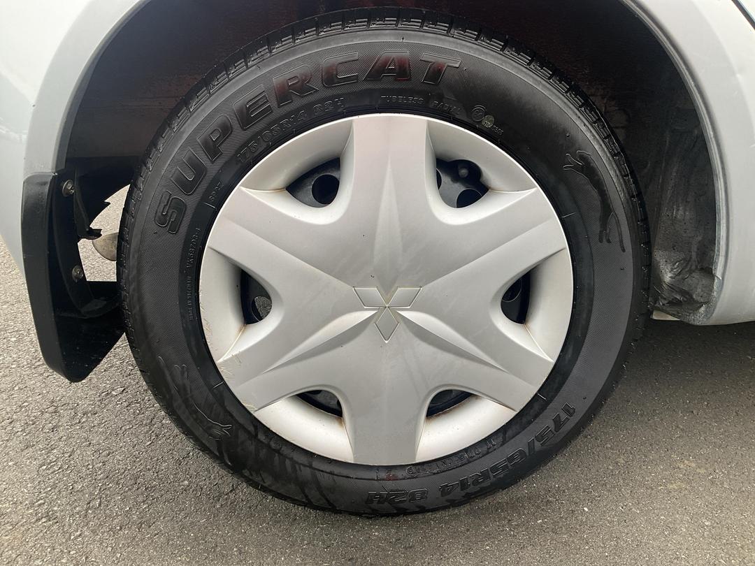 Photo '12' of Mitsubishi Colt