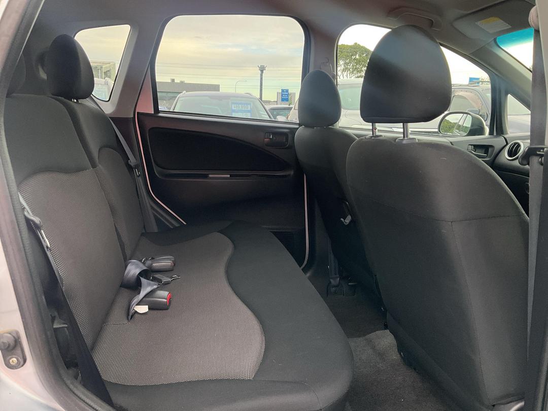 Photo '20' of Mitsubishi Colt