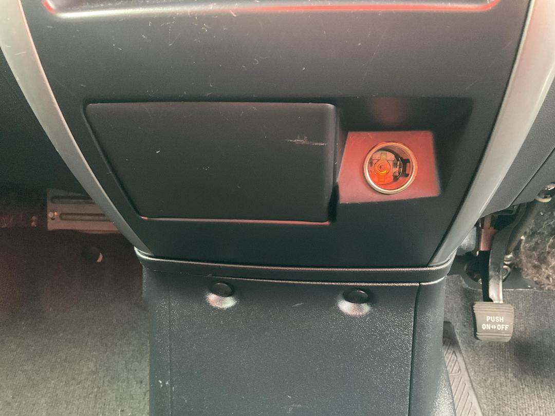 Photo '33' of Mitsubishi Colt