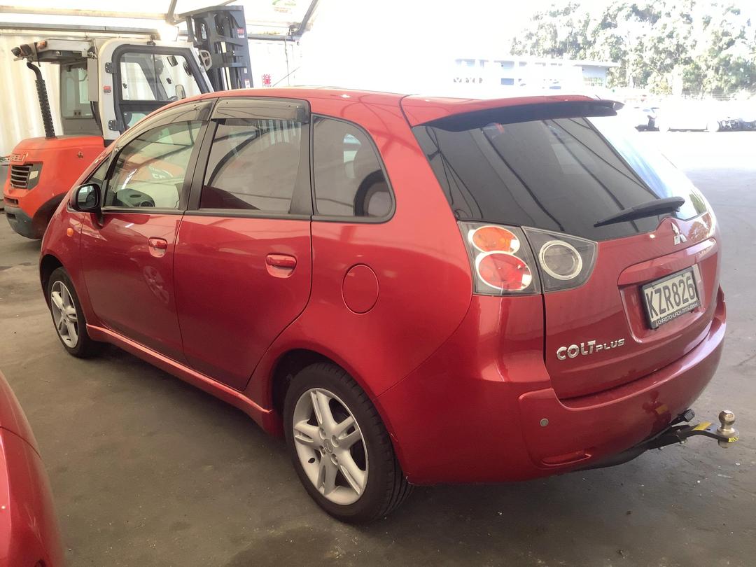 Photo '4' of Mitsubishi Colt Plus