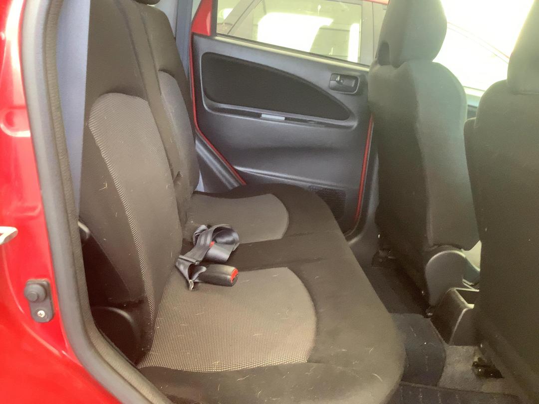 Photo '6' of Mitsubishi Colt Plus