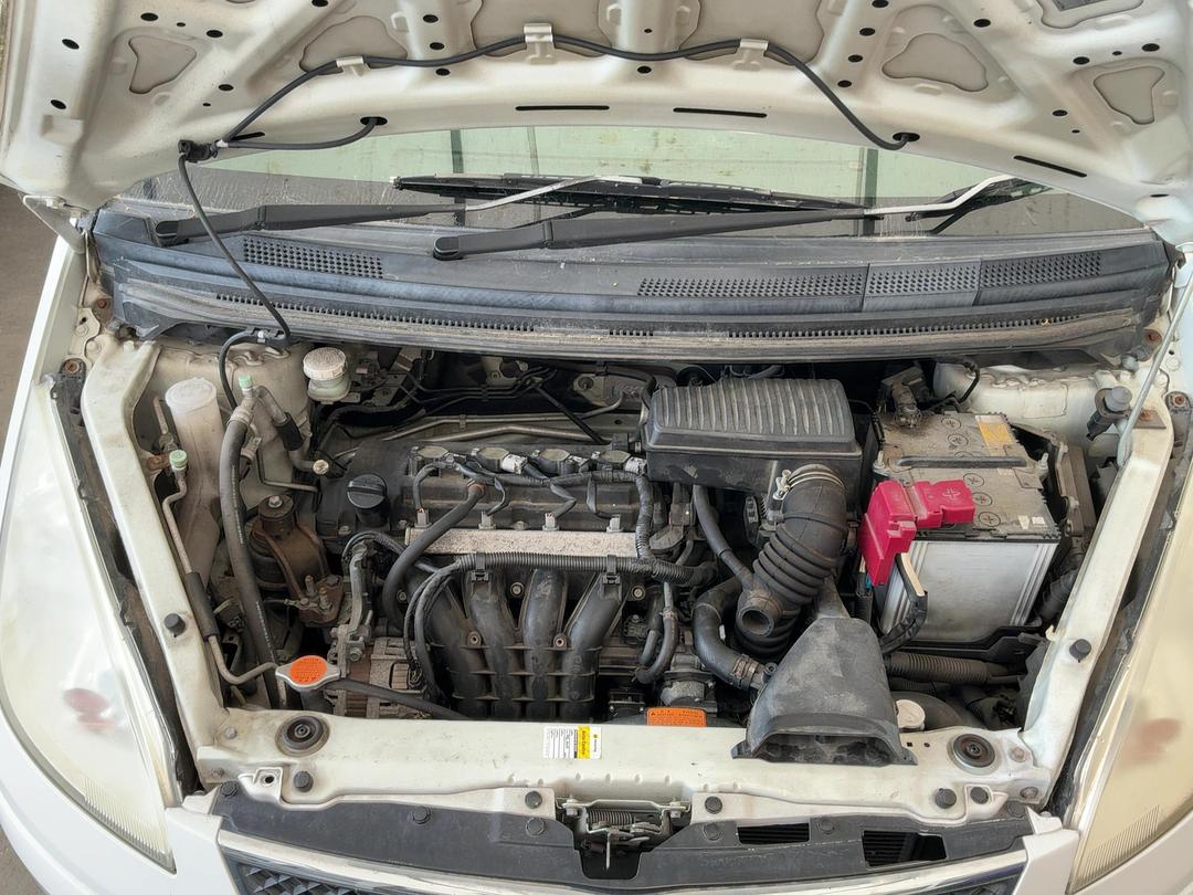 Photo '11' of Mitsubishi Colt Photo '11' of Mitsubishi Colt