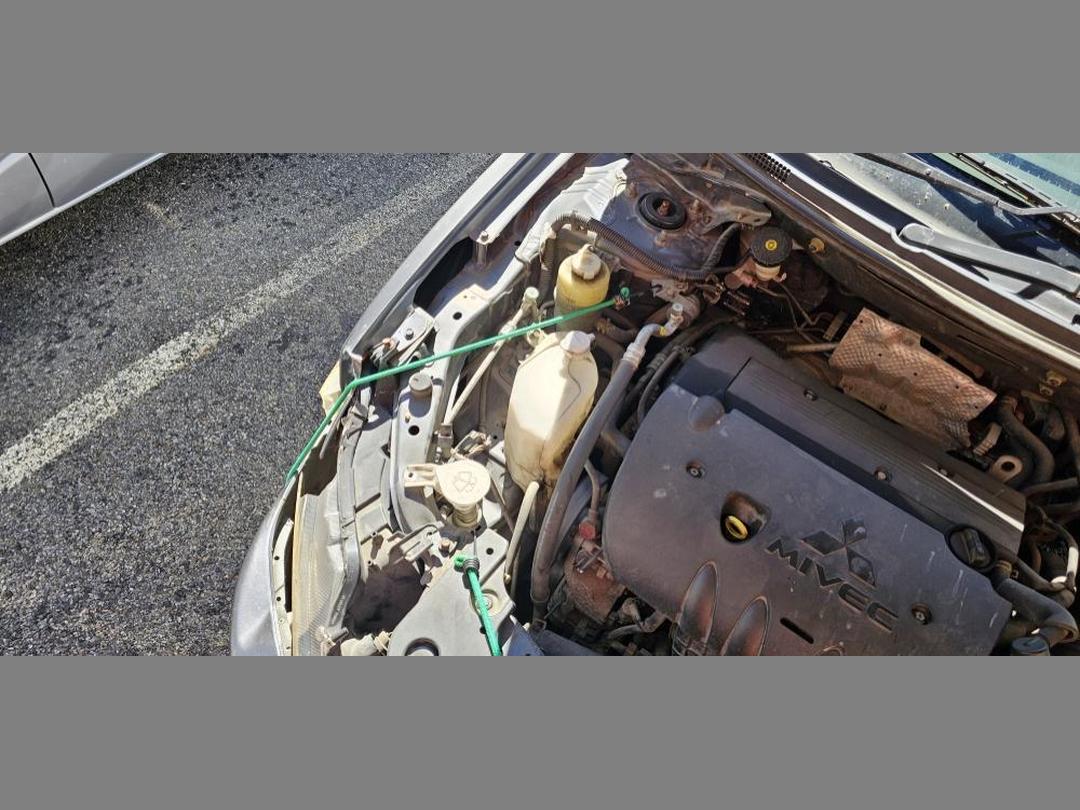 Photo '8' of Mitsubishi Lancer ES