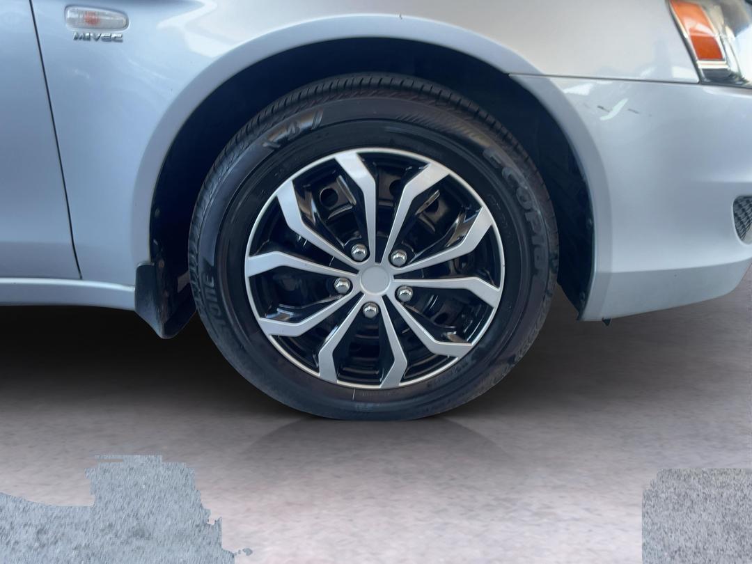 Photo '9' of Mitsubishi Lancer