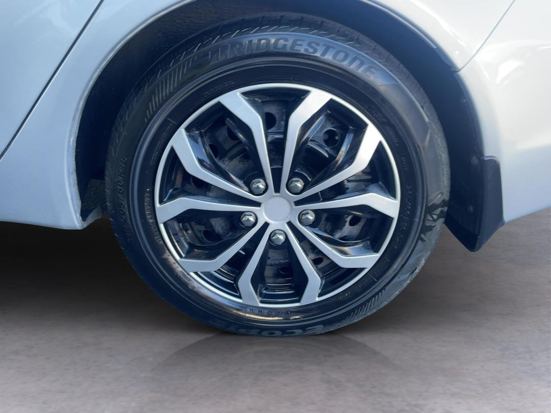Photo '11' of Mitsubishi Lancer