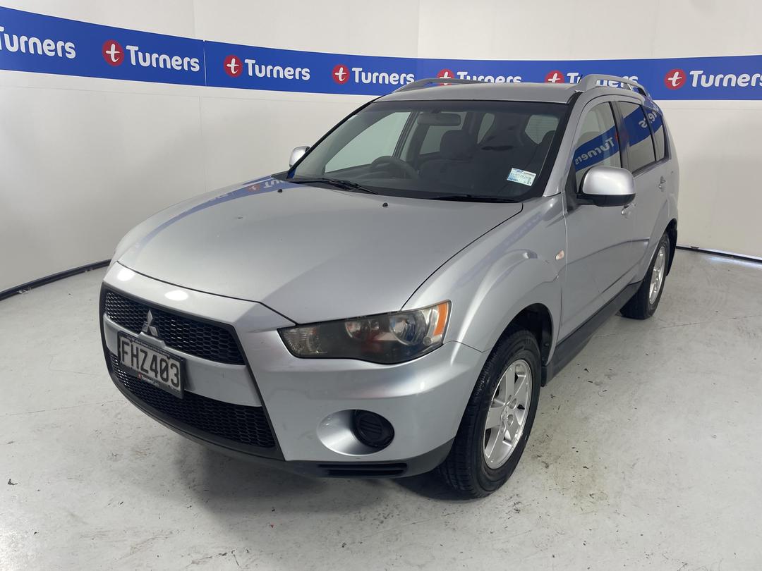 Photo '4' of Mitsubishi Outlander