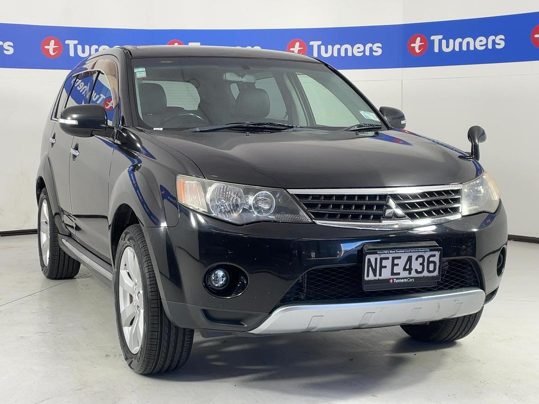 Photo '1' of Mitsubishi Outlander
