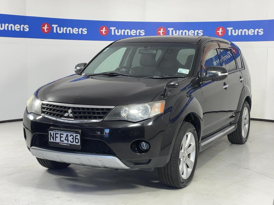 Photo '4' of Mitsubishi Outlander