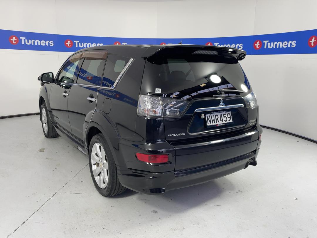 Photo '5' of Mitsubishi Outlander