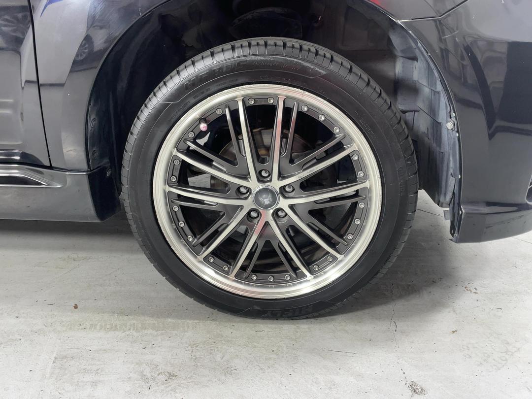 Photo '9' of Mitsubishi Outlander