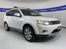 Thumbnail '1' of Mitsubishi Outlander