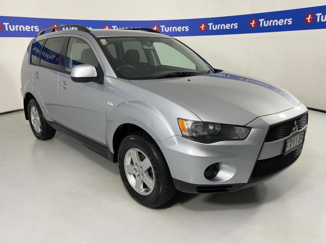 Photo '1' of Mitsubishi Outlander