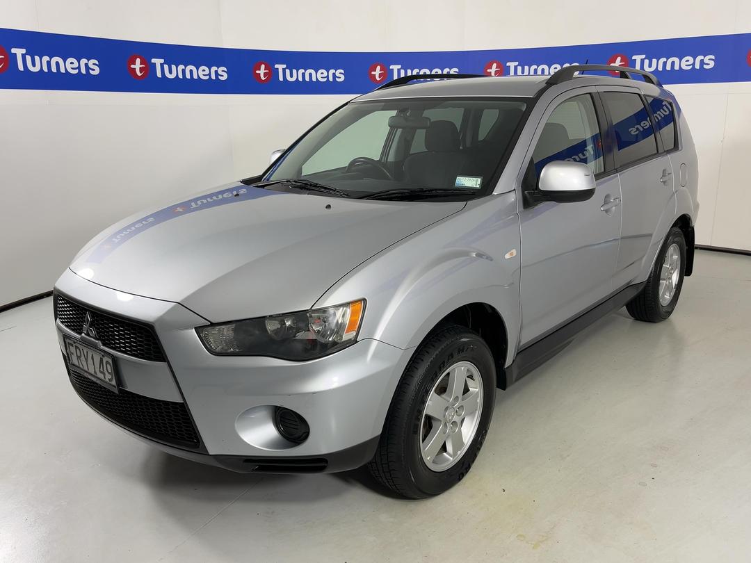 Photo '4' of Mitsubishi Outlander