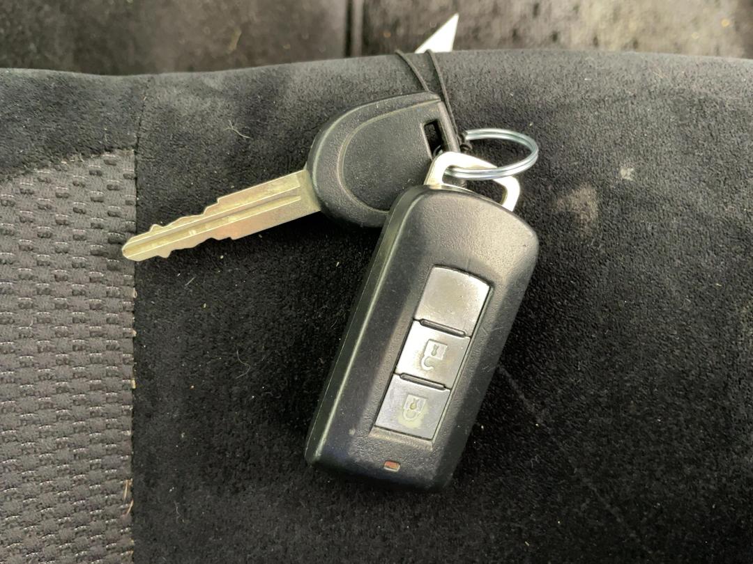 Photo '22' of Mitsubishi Outlander