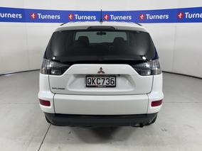 Photo '6' of Mitsubishi Outlander