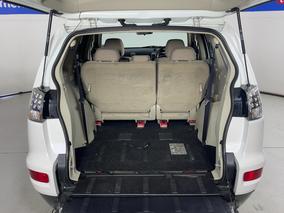 Photo '14' of Mitsubishi Outlander