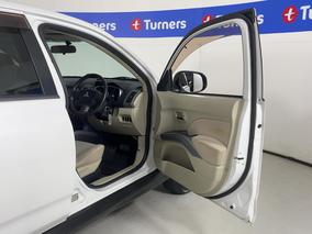 Photo '15' of Mitsubishi Outlander