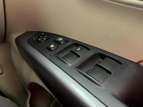 Photo '25' of Mitsubishi Outlander