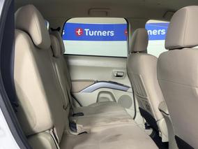 Photo '20' of Mitsubishi Outlander
