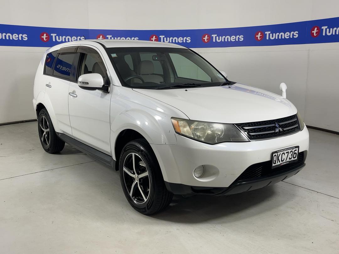 Photo '1' of Mitsubishi Outlander