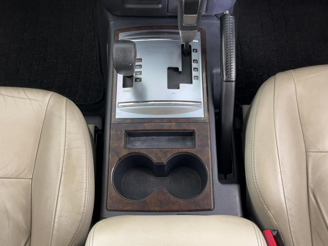 Photo '29' of Mitsubishi Pajero
