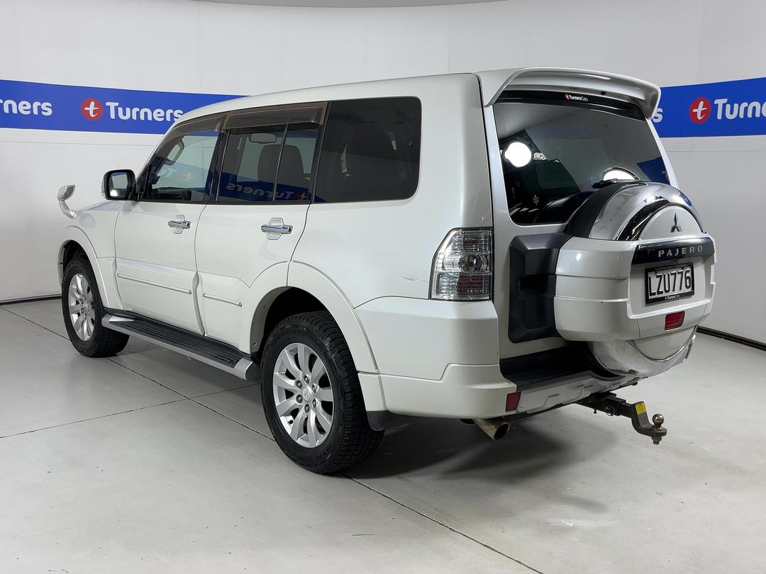 Photo '5' of Mitsubishi Pajero
