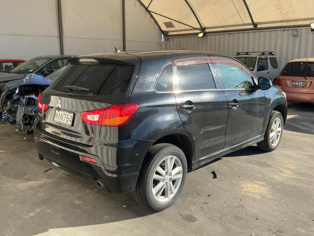 Photo '4' of Mitsubishi RVR Photo '4' of Mitsubishi RVR