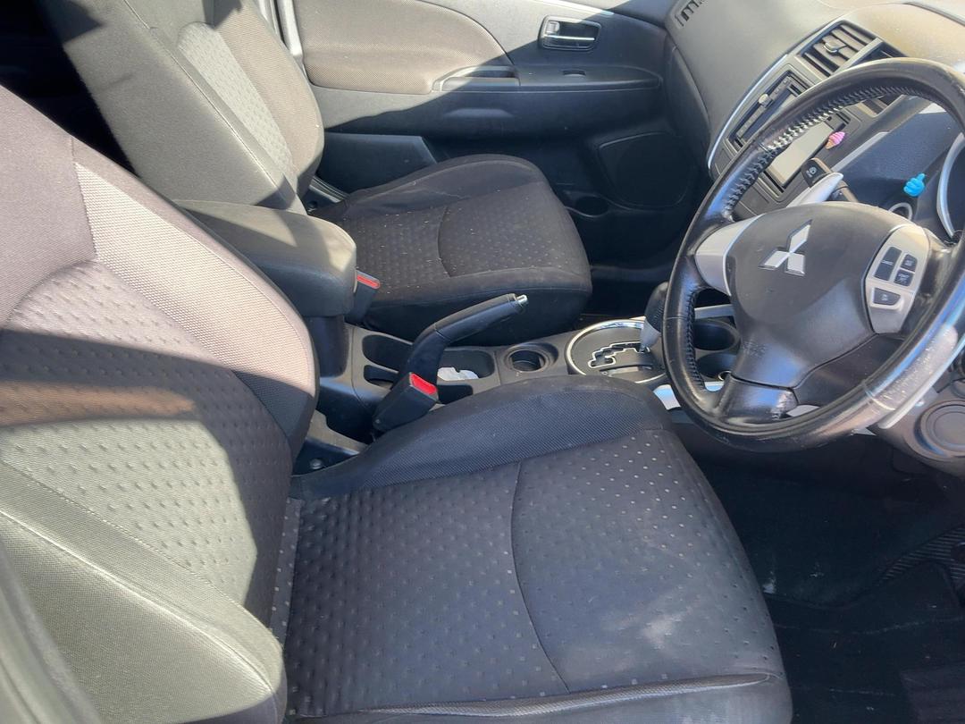 Photo '11' of Mitsubishi RVR Photo '11' of Mitsubishi RVR