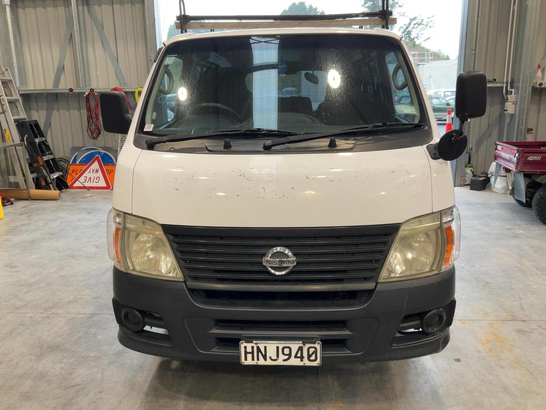 Photo '2' of Nissan Caravan