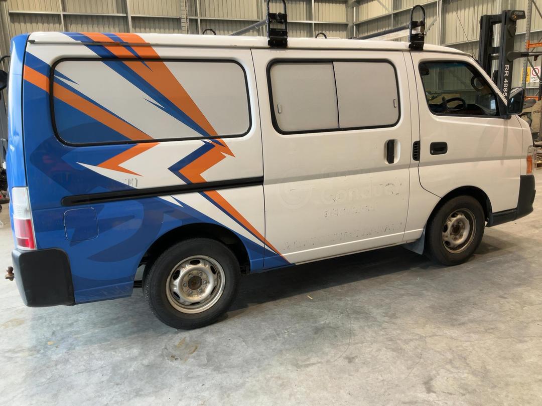 Photo '8' of Nissan Caravan