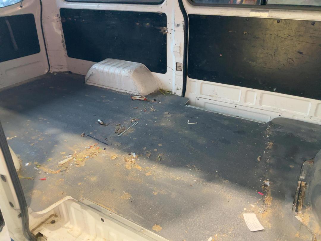 Photo '19' of Nissan Caravan