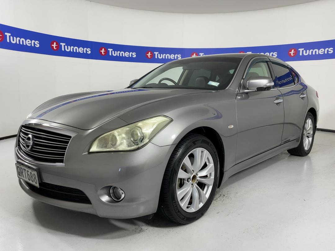 Photo '4' of Nissan Fuga