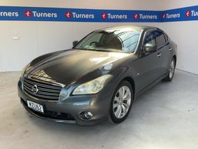Photo '4' of Nissan Fuga