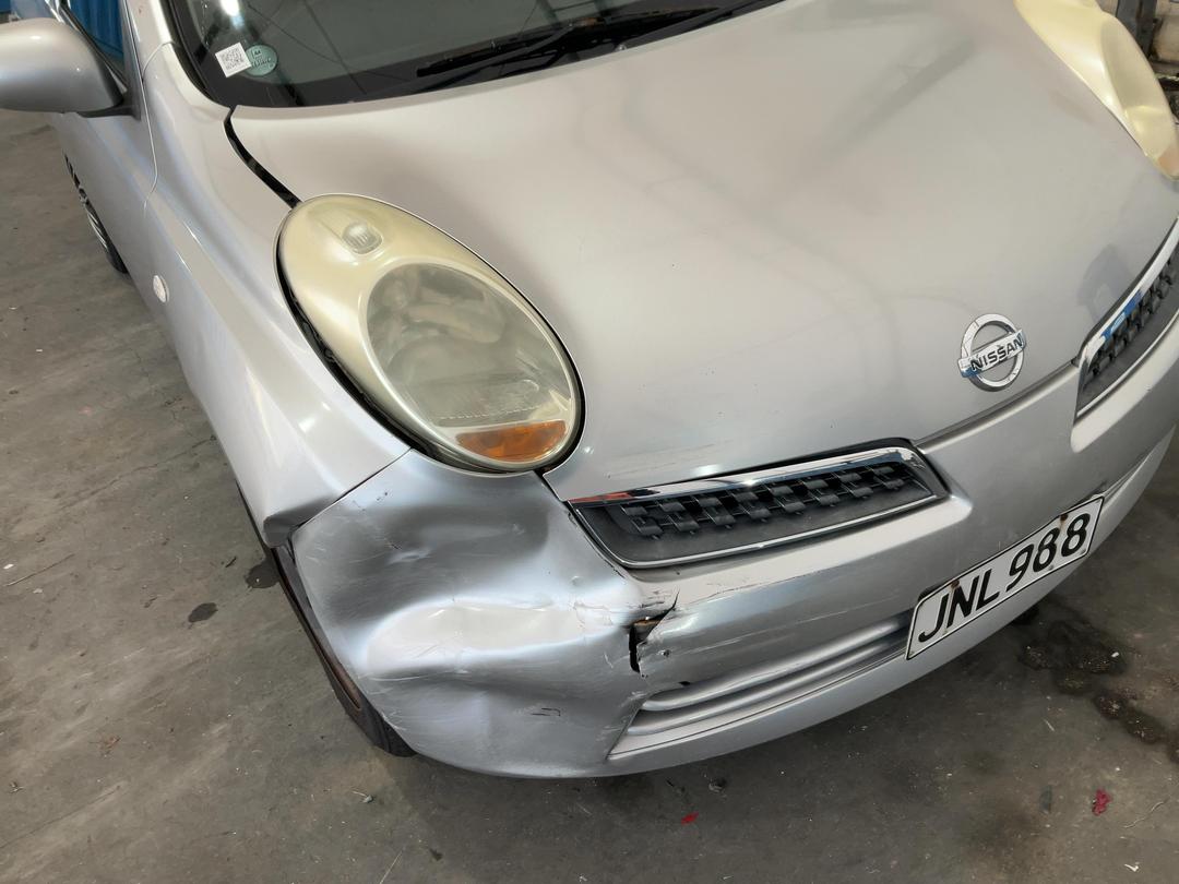 Photo '4' of Nissan March