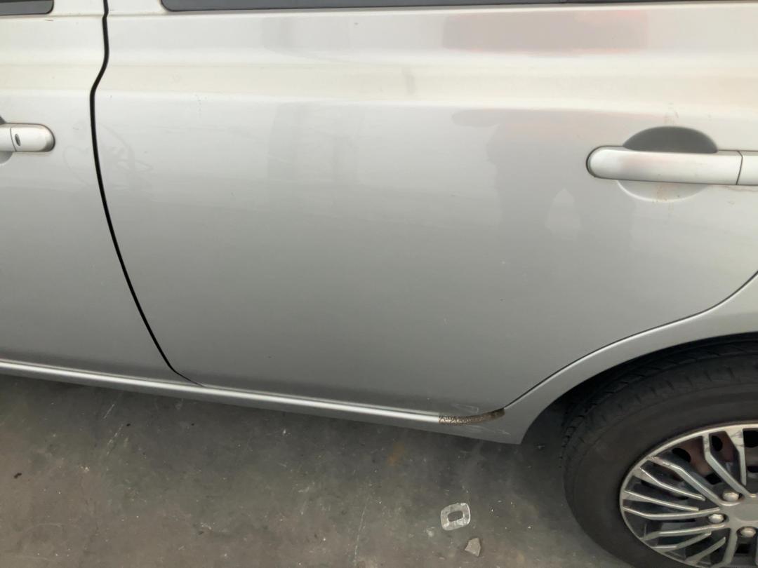 Photo '10' of Nissan March