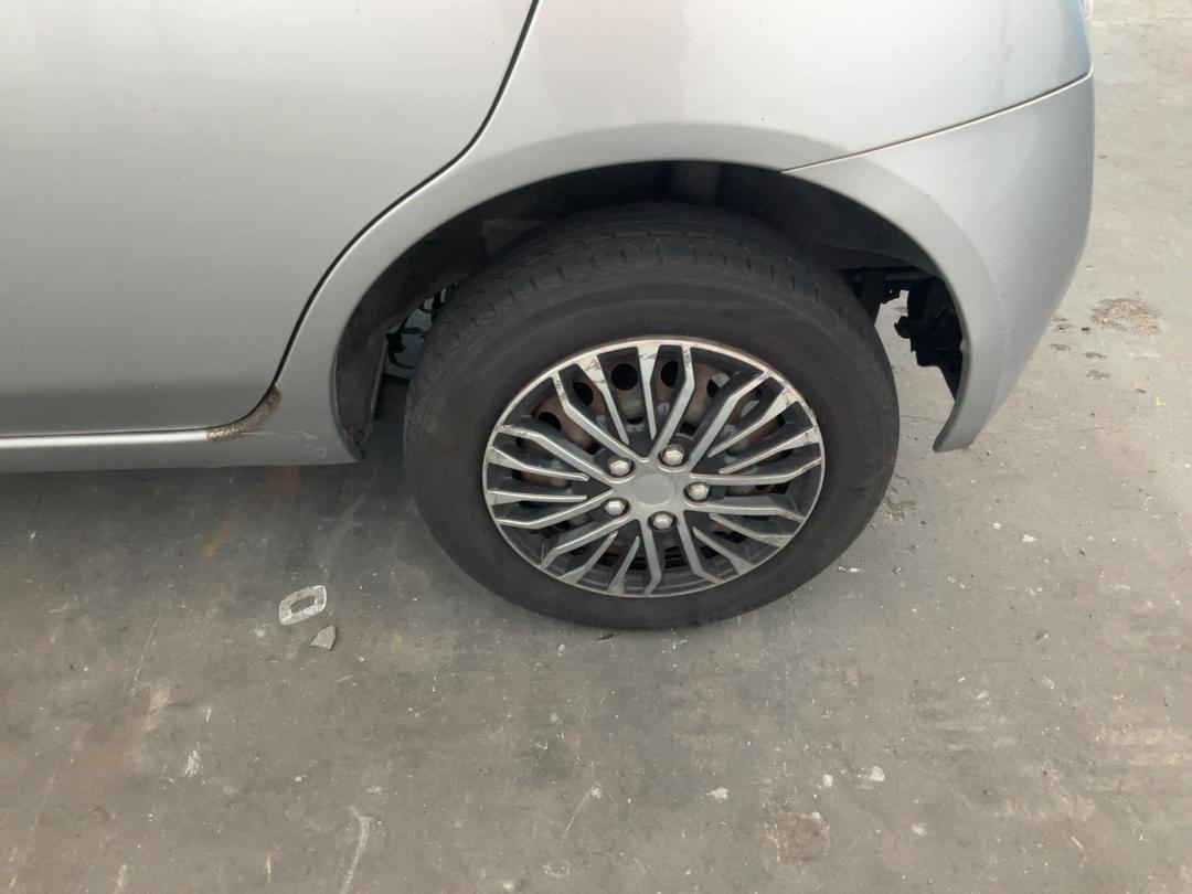 Photo '11' of Nissan March