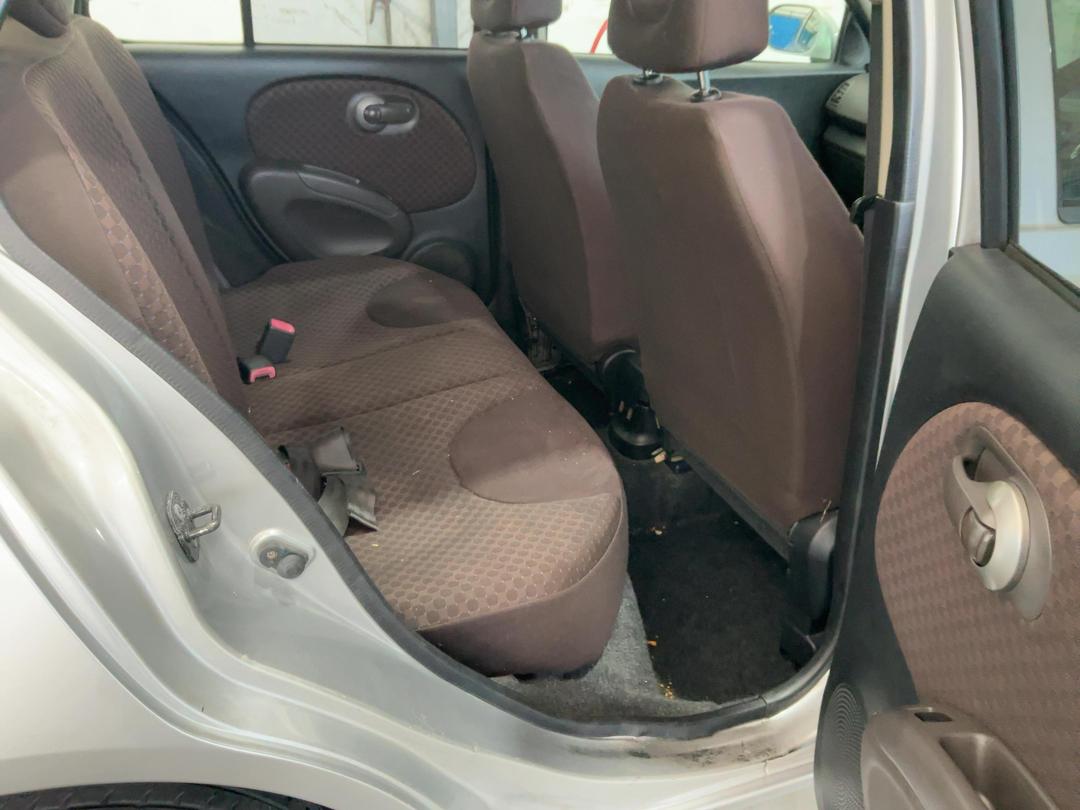 Photo '21' of Nissan March