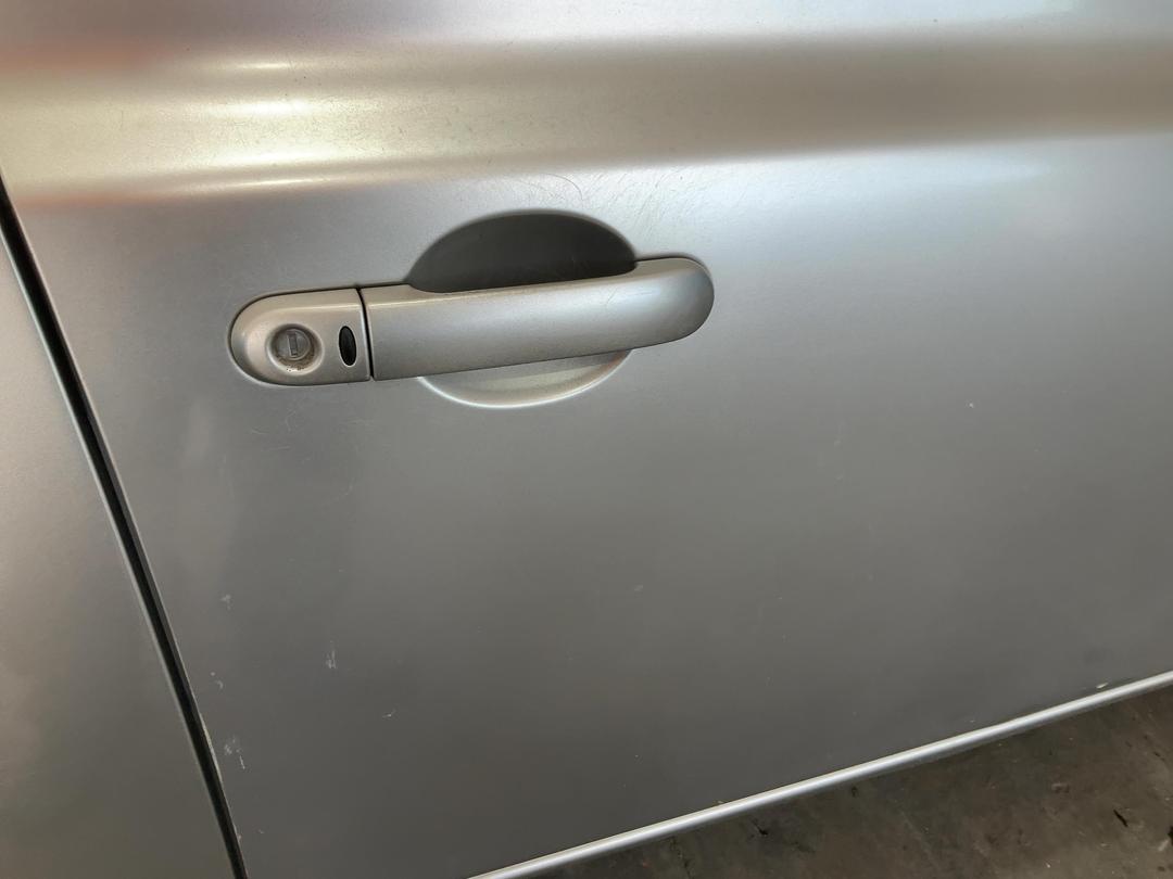 Photo '22' of Nissan March