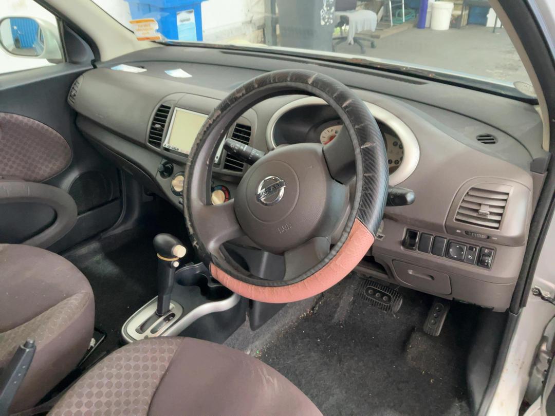 Photo '24' of Nissan March