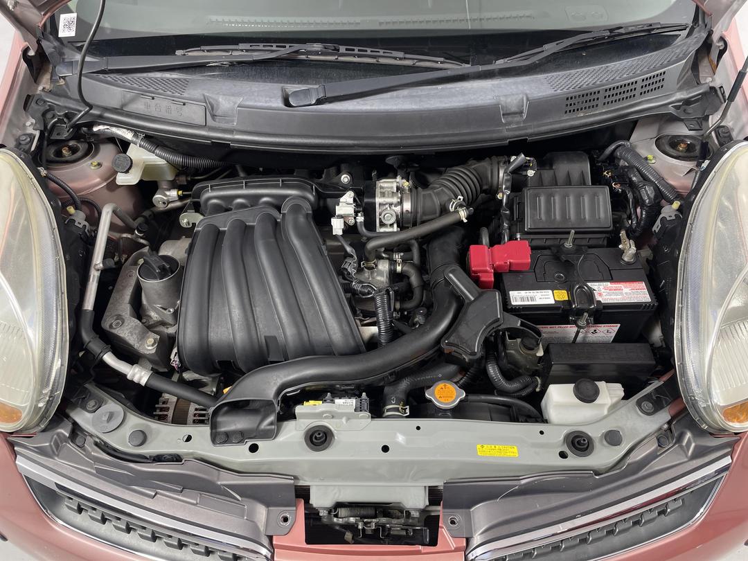 Photo '13' of Nissan March