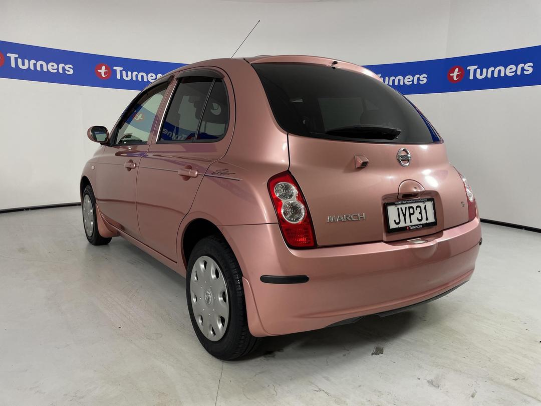 Photo '5' of Nissan March