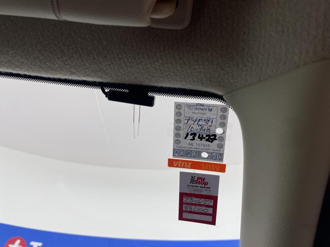 Photo '23' of Nissan March