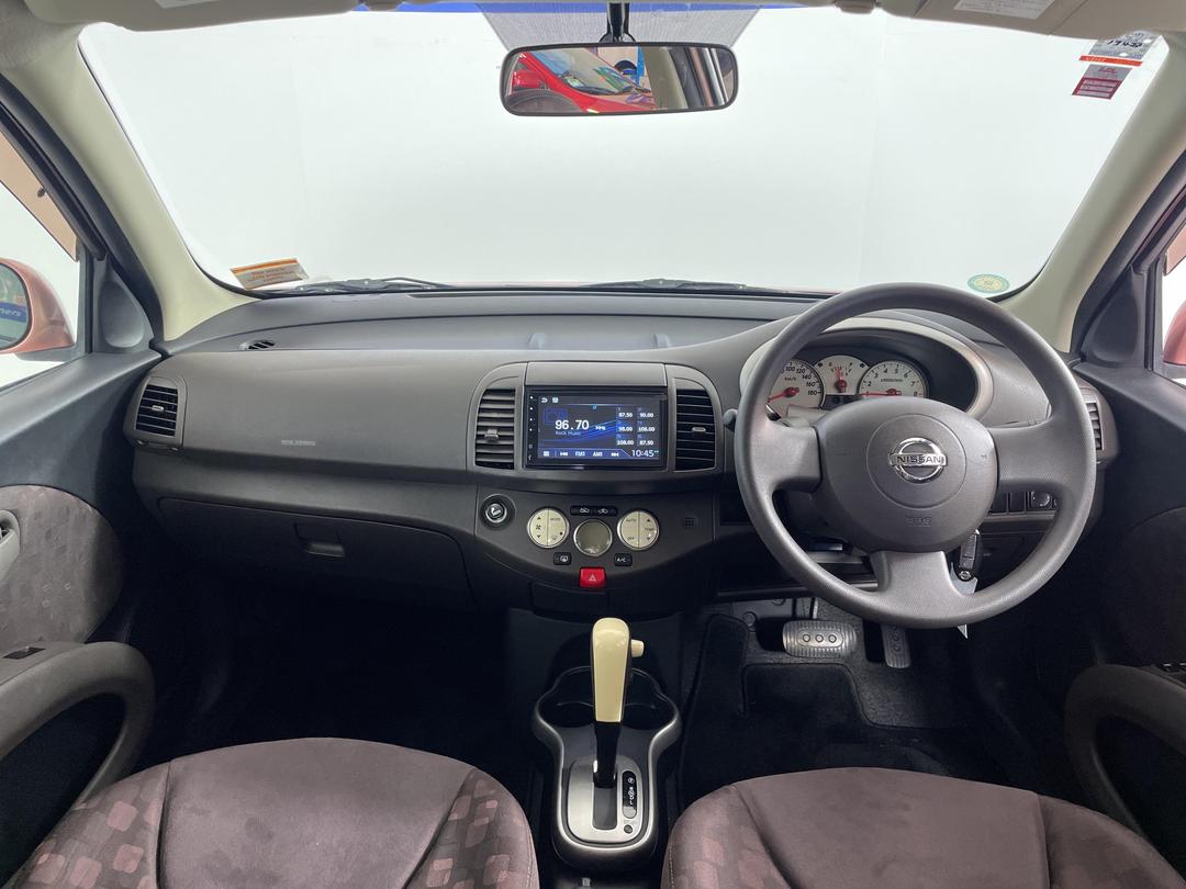 Photo '17' of Nissan March