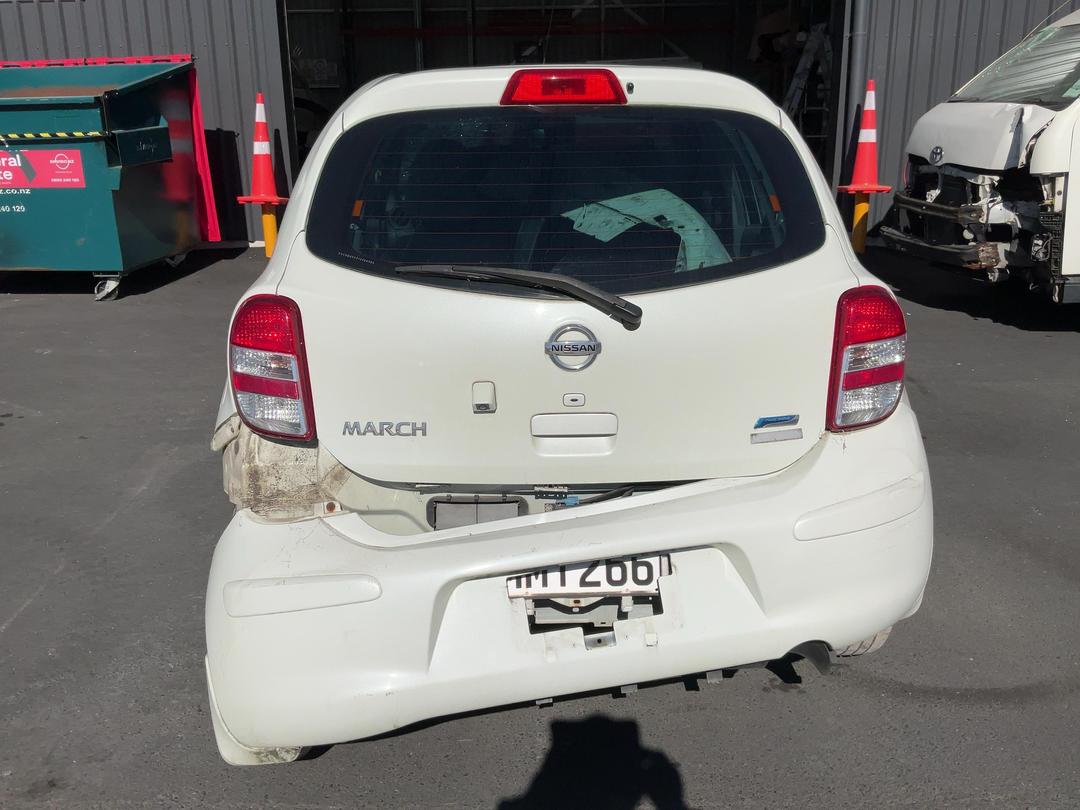 Photo '7' of Nissan March
