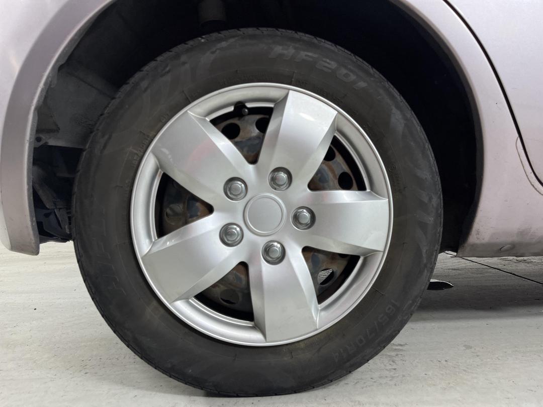 Photo '10' of Nissan Micra