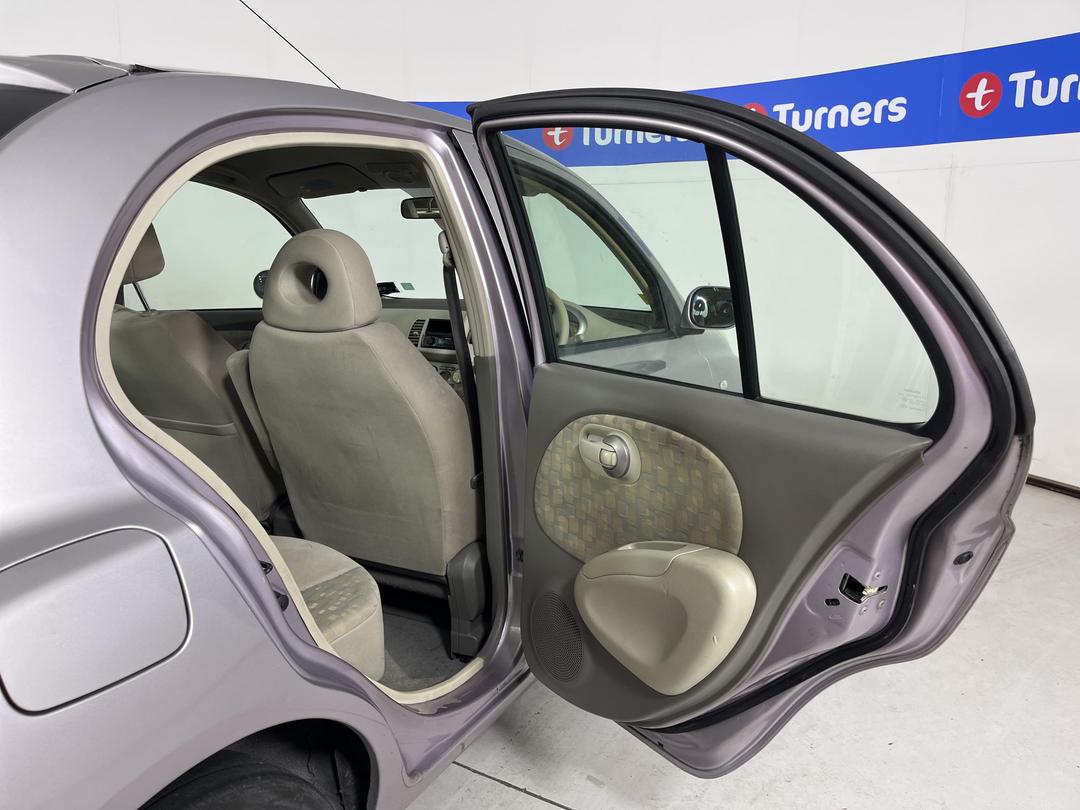 Photo '17' of Nissan Micra