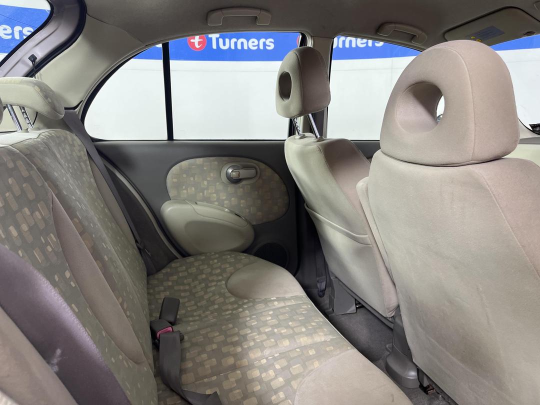 Photo '18' of Nissan Micra