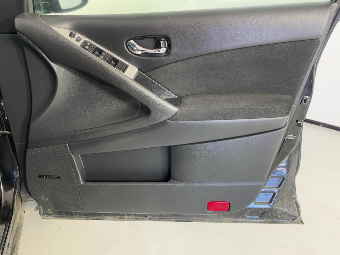 Photo '15' of Nissan Murano